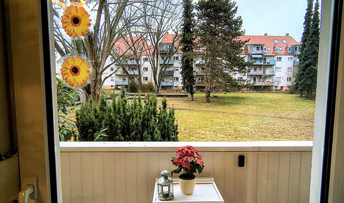 3-Zimmer Wohnung mit Gartenanteil und Garage