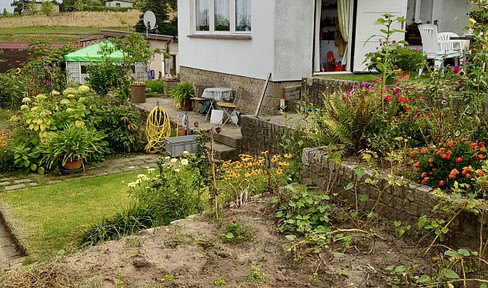 Massive Gartenlaube in Kleingartenanlage – Eisenhüttenstadt