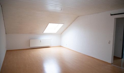 Attractive 3-room attic apartment in Deggendorf - price negotiable