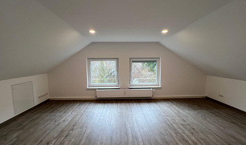 Refurbished 2-room condominium with terrace, garden & garage in Kreuztal-Fellinghausen