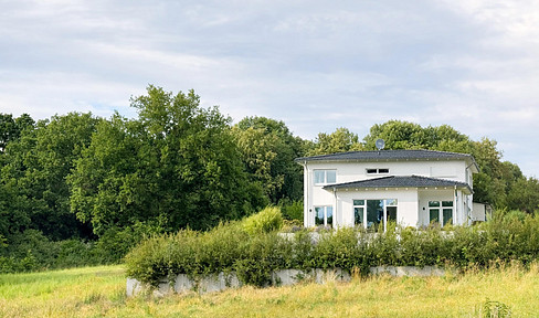 Exclusive architect's house with unobstructed forest views near Göttingen - commission-free