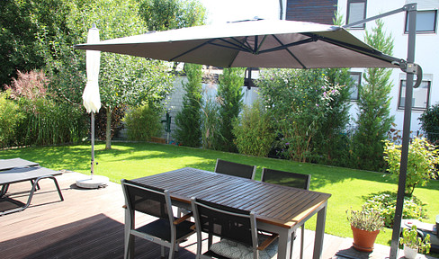 Einzigartige 4-Zimmer-Erdgeschosswohnung mit Garten