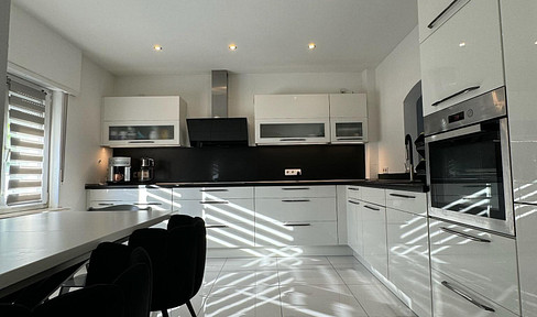 Detached house without estate agent