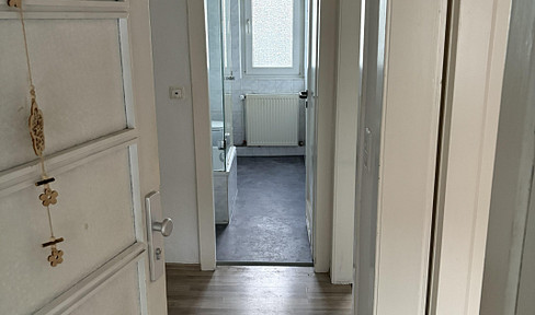 Schöne, renovierte 2-Zimmer Dachgeschosswohnung in Velbert-Mitte