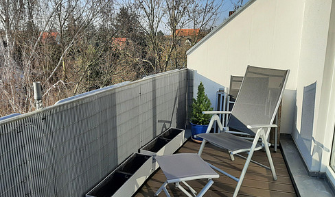 Commission-free: Duplex apartment in the attic, located in a quiet area of Oranienburg, near the palace park.
