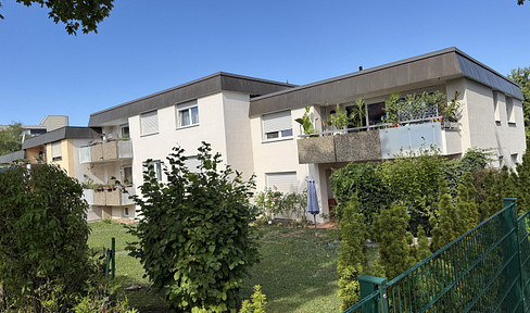 PROVISIONSFREI !  KFW-Saniertes 4-Fam.Haus inkl. 4 Garagen auf 672 qm Grundstück