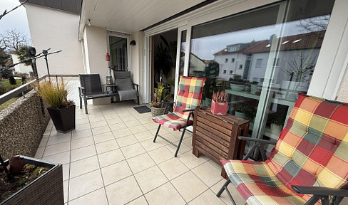 FREE OF COMMISSION! Top-quality, renovated 4-family house with 4 garages, situated on a 672 square meter plot.
