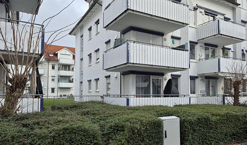 3 Zimmer Erdgeschosswohnung mit Balkon, Tiefgaragenstellplatz