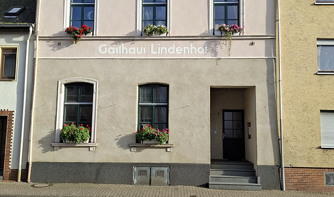 Investment property - 3-family house from the Wilhelminian era - 2 apartments available for immediate rental