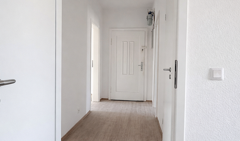 Leerstehende, frisch sanierte 3-Zimmer Wohnung - provisionsfrei