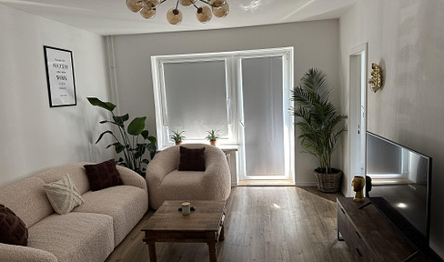 Modern furnished 2-room apartment with kitchen - available immediately