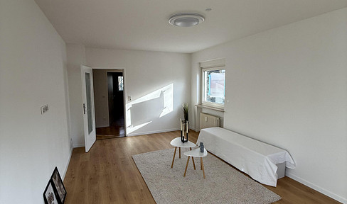 Erstbezug nach Sanierung: 3 Zimmer-Wohnung mit Loggia im 1.OG