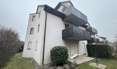 Quiet and spacious 3-room apartment in a prime location.