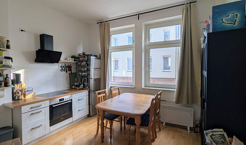 Gut aufgeteilte Jugendstil 2-ZKB mit Balkon in DU-Mittelmeiderich