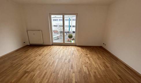 Frisch renovierte 2-Zimmer-Wohnung mit Südbalkon in Köln-Nippes – bezugsfrei