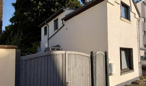 *PREISSENKUNG - PROVISIONSFREI* Sanierungsobjekt auf 776 m² Grundstück - oder Neubau nach Wunsch