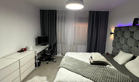 ⭐ Dreamy 2-room apartment with fitted kitchen, located in the southern part of Altenessen, recently renovated, and available for immediate move-in.