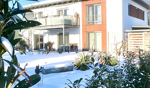 In this green oasis, living and working merge into wellness