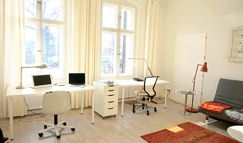 Bright and Modern Studio Apartment by Glienicker Bridge - All-Inclusive