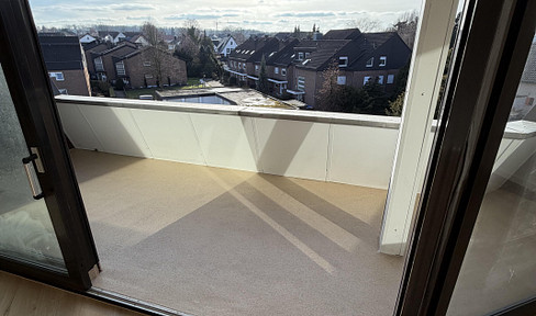 ***Renovierte Penthouse Eigentumswohnung 3,5 Zimmer 120 m2 Zentral Aufzug***