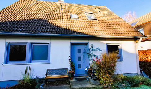 Free of commission: Detached house in a quiet residential area in Berlin-Frohnau