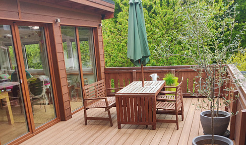 Spacious 3.5-room apartment with conservatory & roof terrace - near Wasserburg