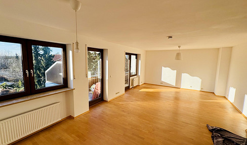Helle 4-Zimmer Maisonette-Wohnung mit Balkon in Germering mit Gartenmitbenutzung, zentral gelegen
