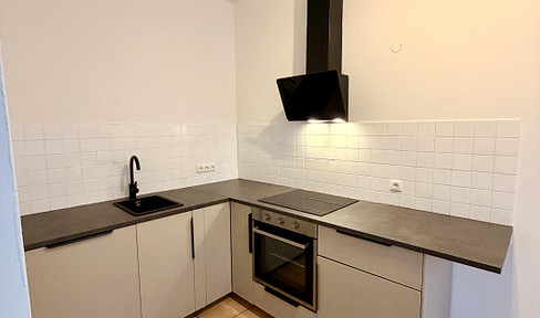 Zentral, Hell, Charmant – Großzügig geschnittene 2-Zimmer-Wohnung im Herzen der Fürther Innenstadt