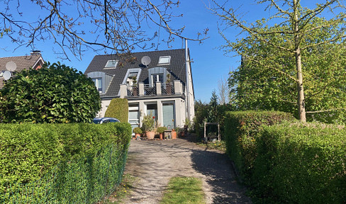 Semi-detached house for rent