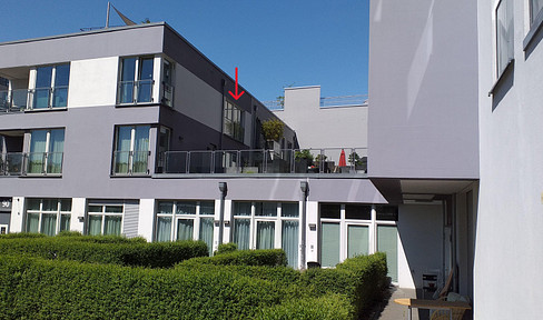bezugsfrei - Mitten in Mitte, Wohnungen im Gartenhaus, 2 Zimmer und private Aufdachterrasse