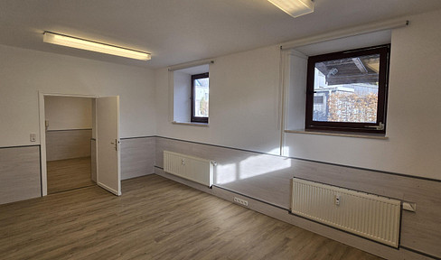 Two offices in the basement in a very quiet location in Starnberg, fiber optic connection, incl. electricity