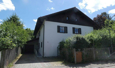 CHARMING COUNTRY HOUSE CLASSIC IN THE HEART OF GRÜNWALD
