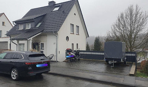 Detached single-family house with granny apartment