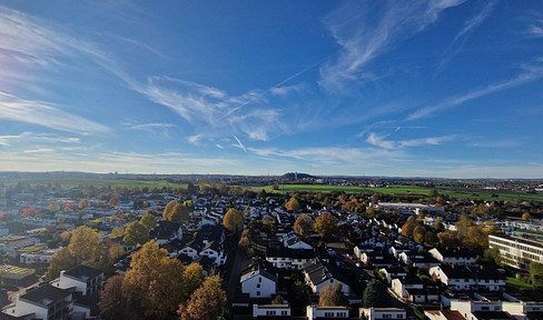 Panoramic view guaranteed! Perfectly laid out 4-room apartment - available from 01.04.2026