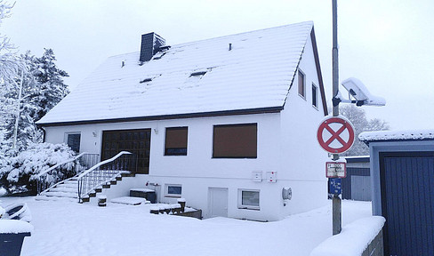 Charmantes Einfamilienhaus, 2 Wohneinheiten mit großem Garten in ruhiger Wohnlage
