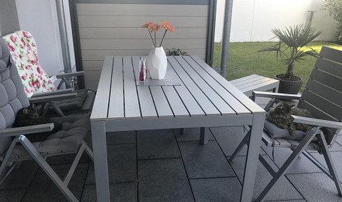 Well-located terrace apartment with many advantages