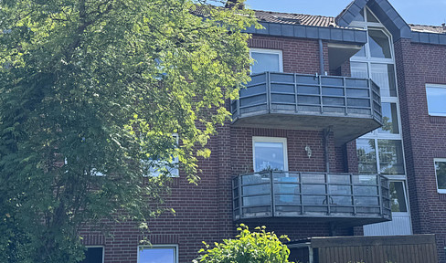 Modernized 2-room apartment with balcony and parking space – quiet and centrally located in Bad Schwartau.