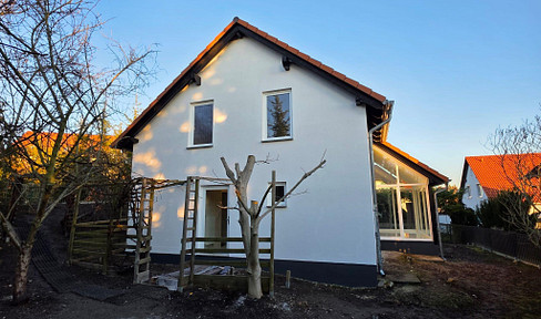 Bright, modernized detached house with plenty of space - commission-free direct from the owner