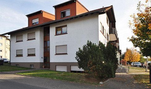 Charmante 3 Zimmer Wohnung mit Balkon