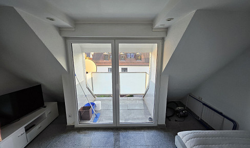 Move in & get going: Bright, fully furnished city apartment incl. internet & balcony