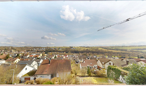 Detached single-family house situated on a hillside, offering beautiful views over Neudenau-Herbolzheim.