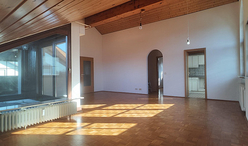 Provisionsfrei&bezugsfrei, nahe KA: 4-Zi.-DG-Whg.m.hohen Decken, Loggia&TL-Bad, Waldbronn-Busenbach