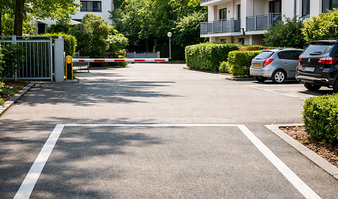Außenstellplatz im Innenhof – Korbinianplatz / U-Bahn Frankfurter Ring