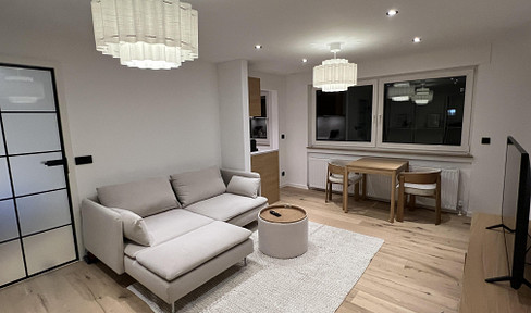 Munich-West: Designer apartment, fully furnished, with garage, pool, sauna, and balcony. All-inclusive.