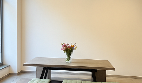 Exclusive retail space