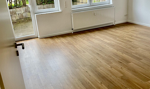 2-room apartment with terrace – available immediately.