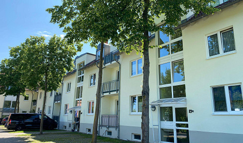 Charming 5-room apartment with attic conversion, 2 balconies and underground parking space in Waren Müritz