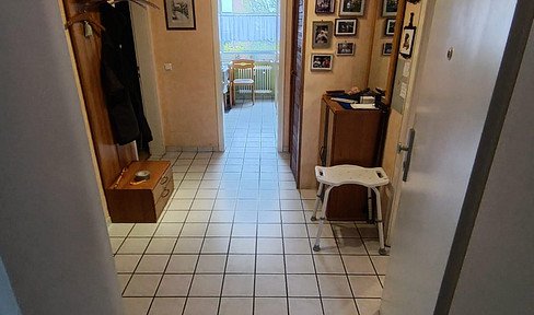 Zweizimmerwohnung mit Balkon in Köln Bilderstöckchen zu verkaufen