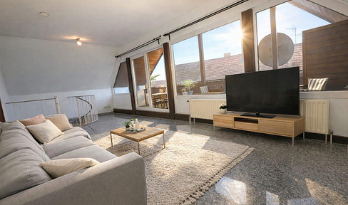 Beautiful 4-room maisonette with house-within-a-house character & south-facing balcony-TG incl. (private sale)