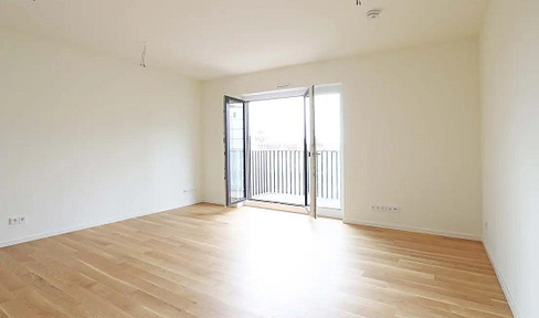 Lichtdurchflutete Traumwohnung, herrlicher Ausblick und Westbalkon - für Paare